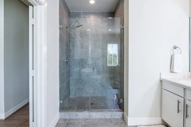 $400,000 | 4919 Avenue J, Houston, TX 77011