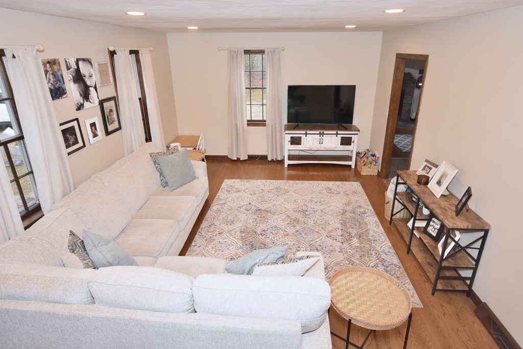 30 Crystal Spring Road Mattapoisett, MA 02739 - Photo 11 of 25 Gallery Image 11