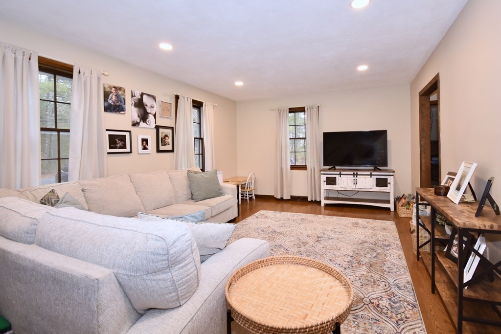 30 Crystal Spring Road Mattapoisett, MA 02739 - Photo 13 of 25 Gallery Image 13