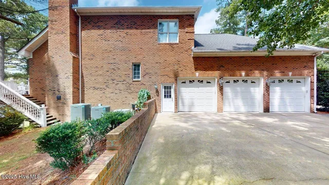 $1,190,000 | 421 Dogwood Trail, Goldsboro, NC 27534