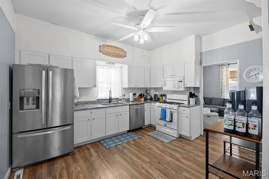 1801 East C Street Belleville, IL 62221 - Photo 15 of 40