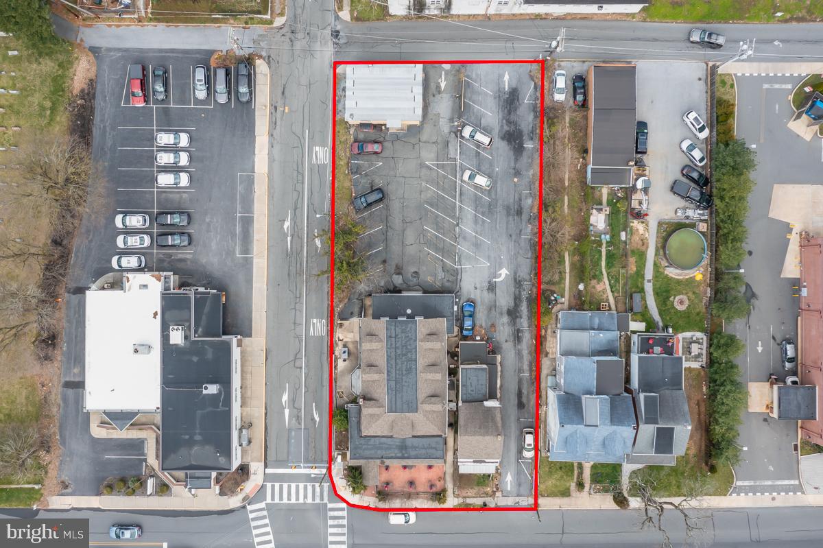 2201 Perkiomen Avenue Reading, PA 19606 - Photo 11 of 52