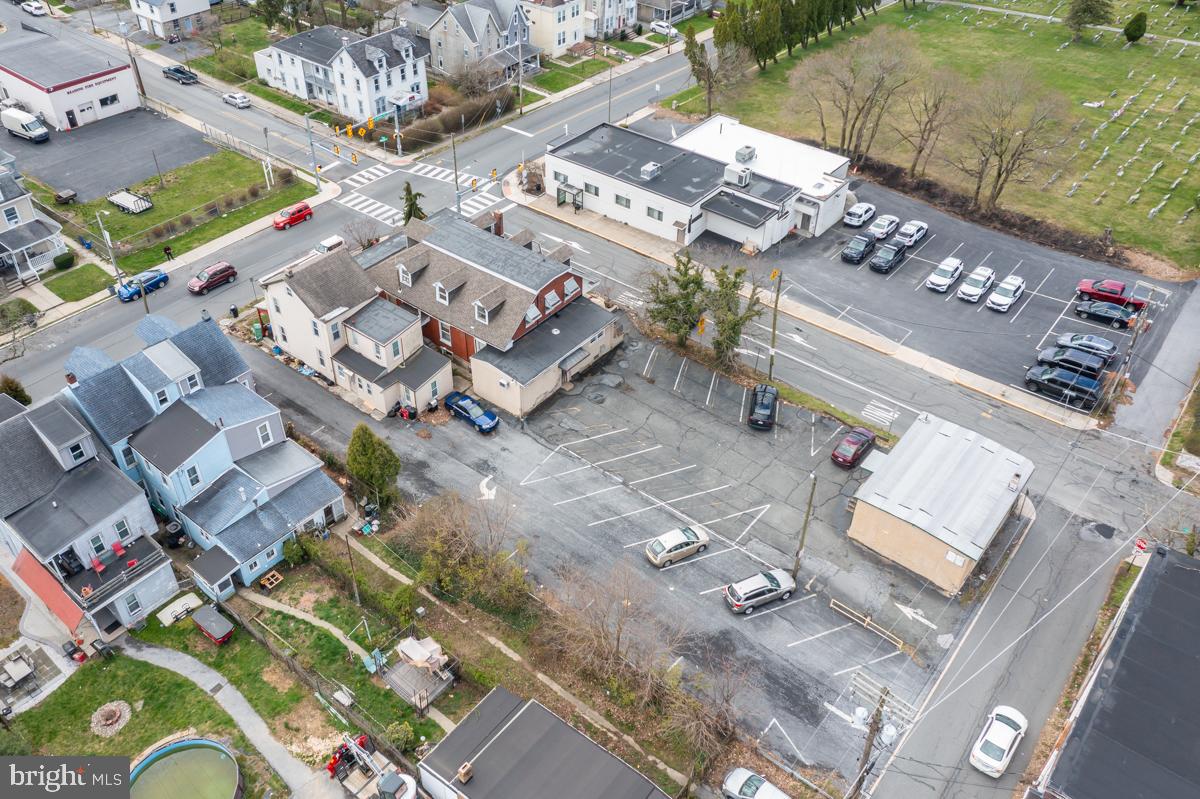 2201 Perkiomen Avenue Reading, PA 19606 - Photo 12 of 52