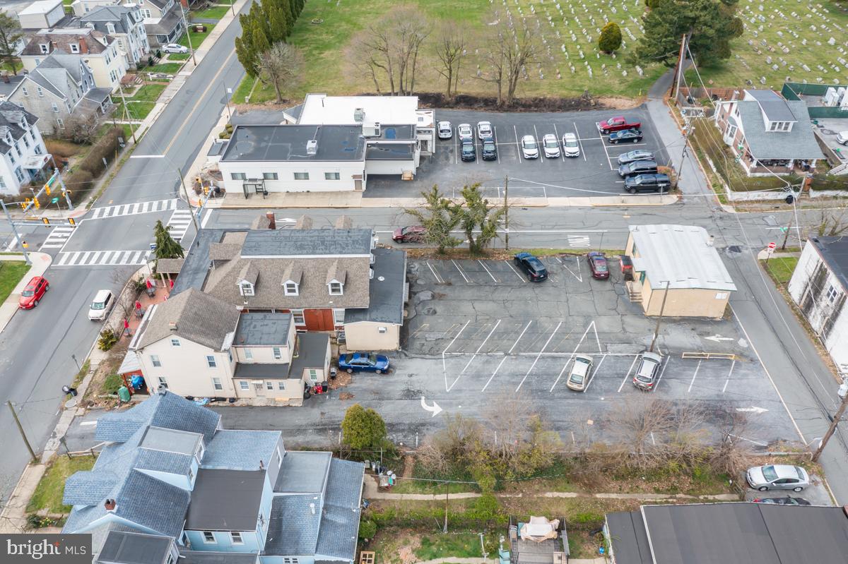 2201 Perkiomen Avenue Reading, PA 19606 - Photo 14 of 52