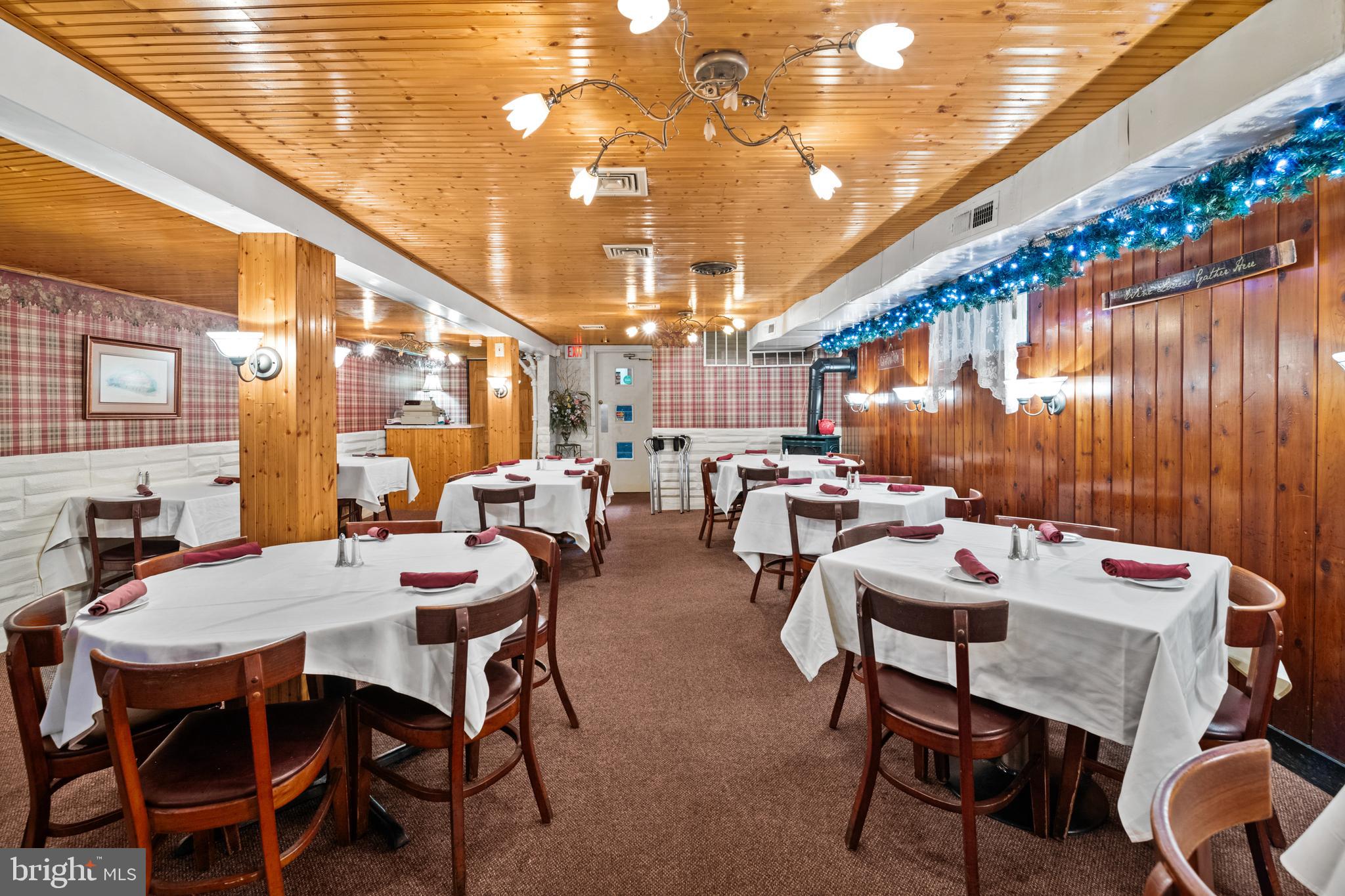 2201 Perkiomen Avenue Reading, PA 19606 - Photo 19 of 52