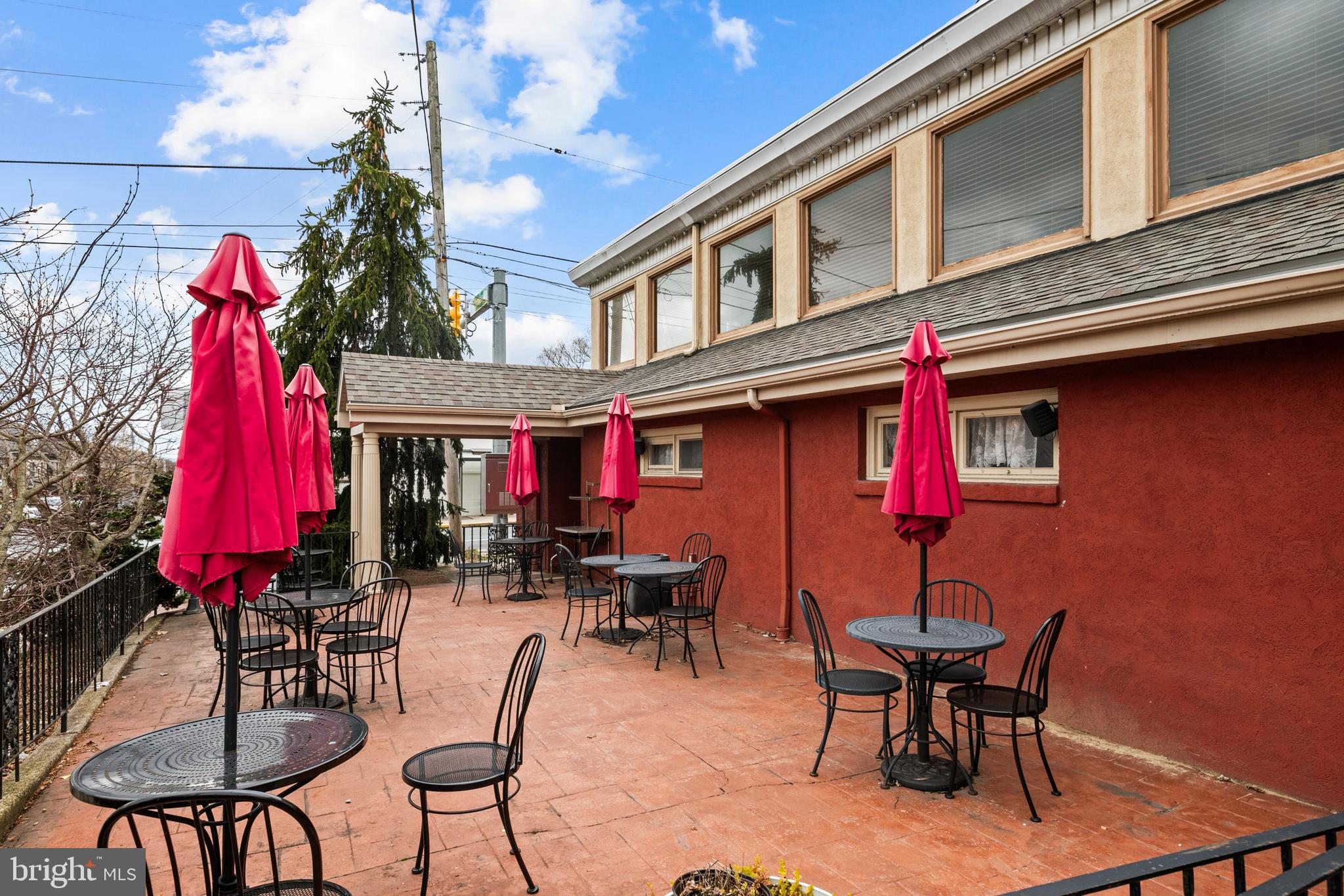 2201 Perkiomen Avenue Reading, PA 19606 - Photo 6 of 52