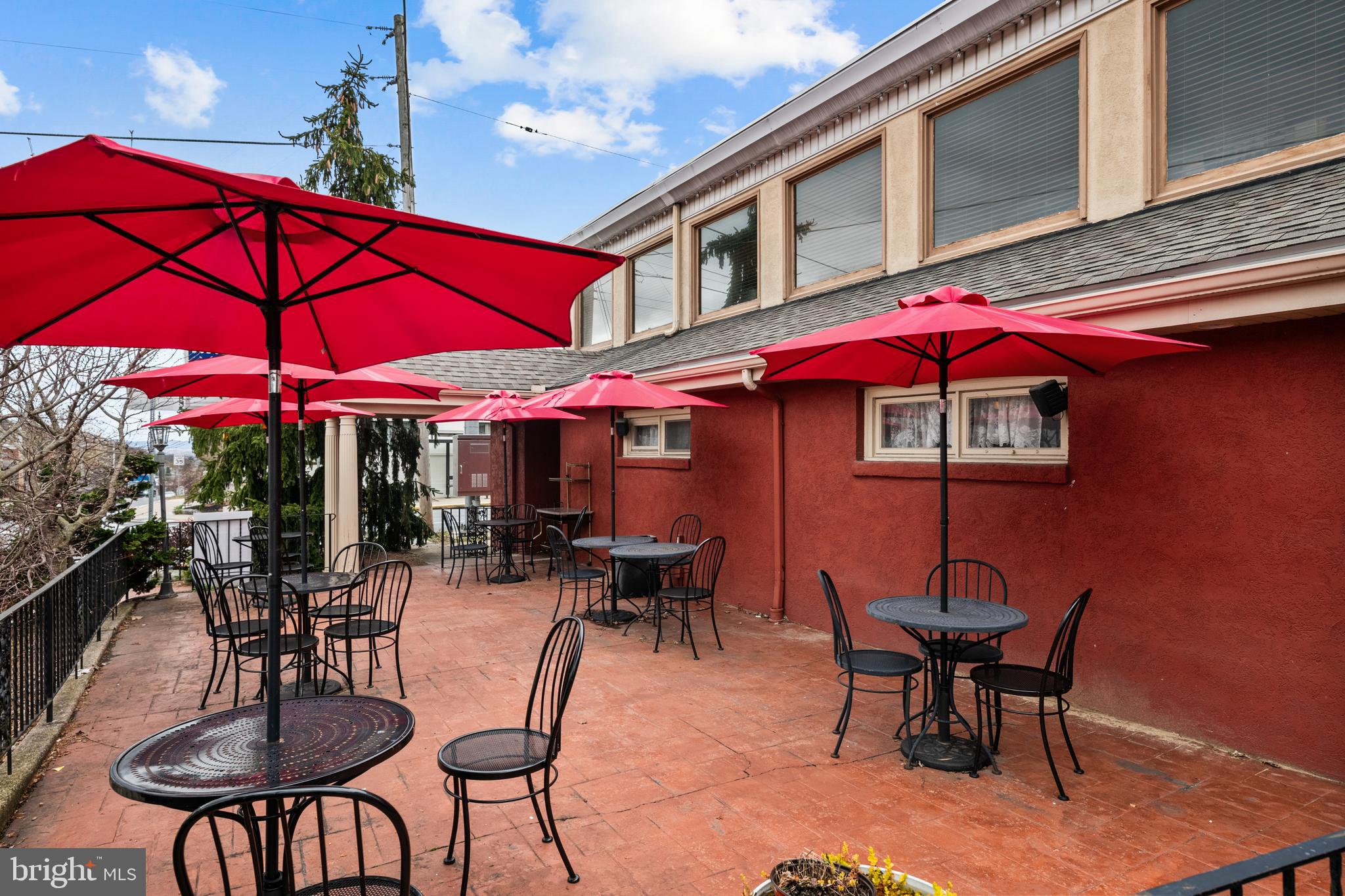 2201 Perkiomen Avenue Reading, PA 19606 - Photo 7 of 52