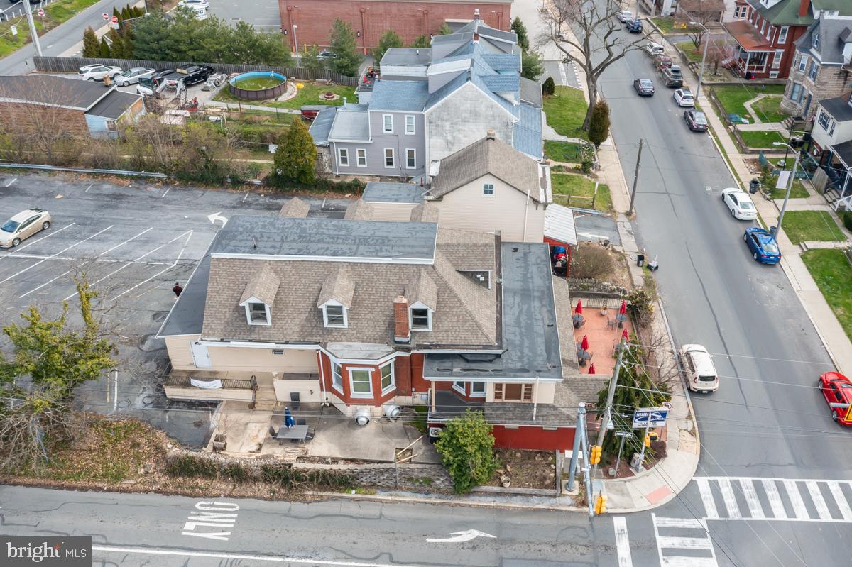 2201 Perkiomen Avenue Reading, PA 19606 - Photo 8 of 52