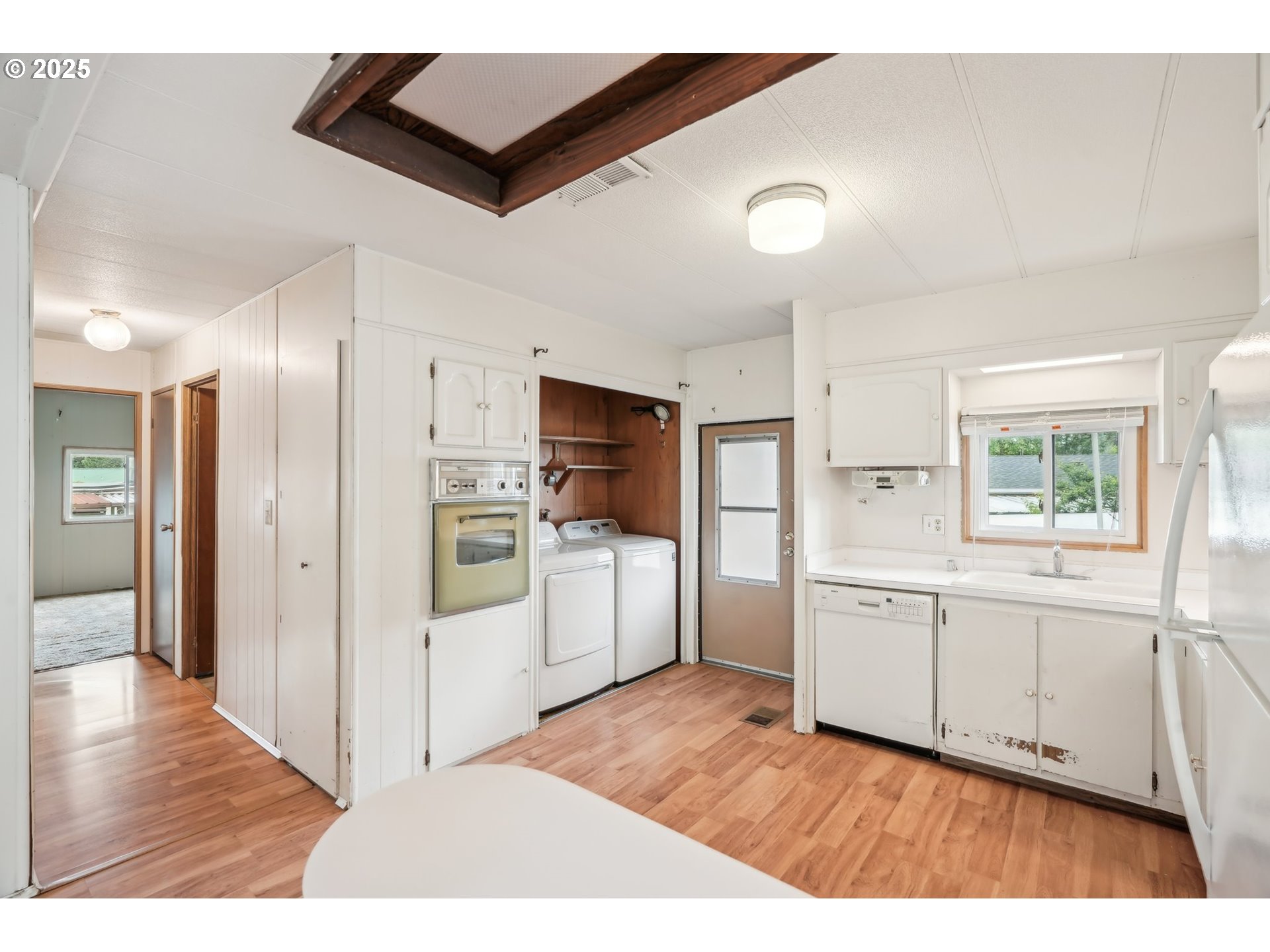2905 Southeast Palmquist Road, Unit 47 Gresham, OR 97080 - Photo 9 of 37 Gallery Image 9