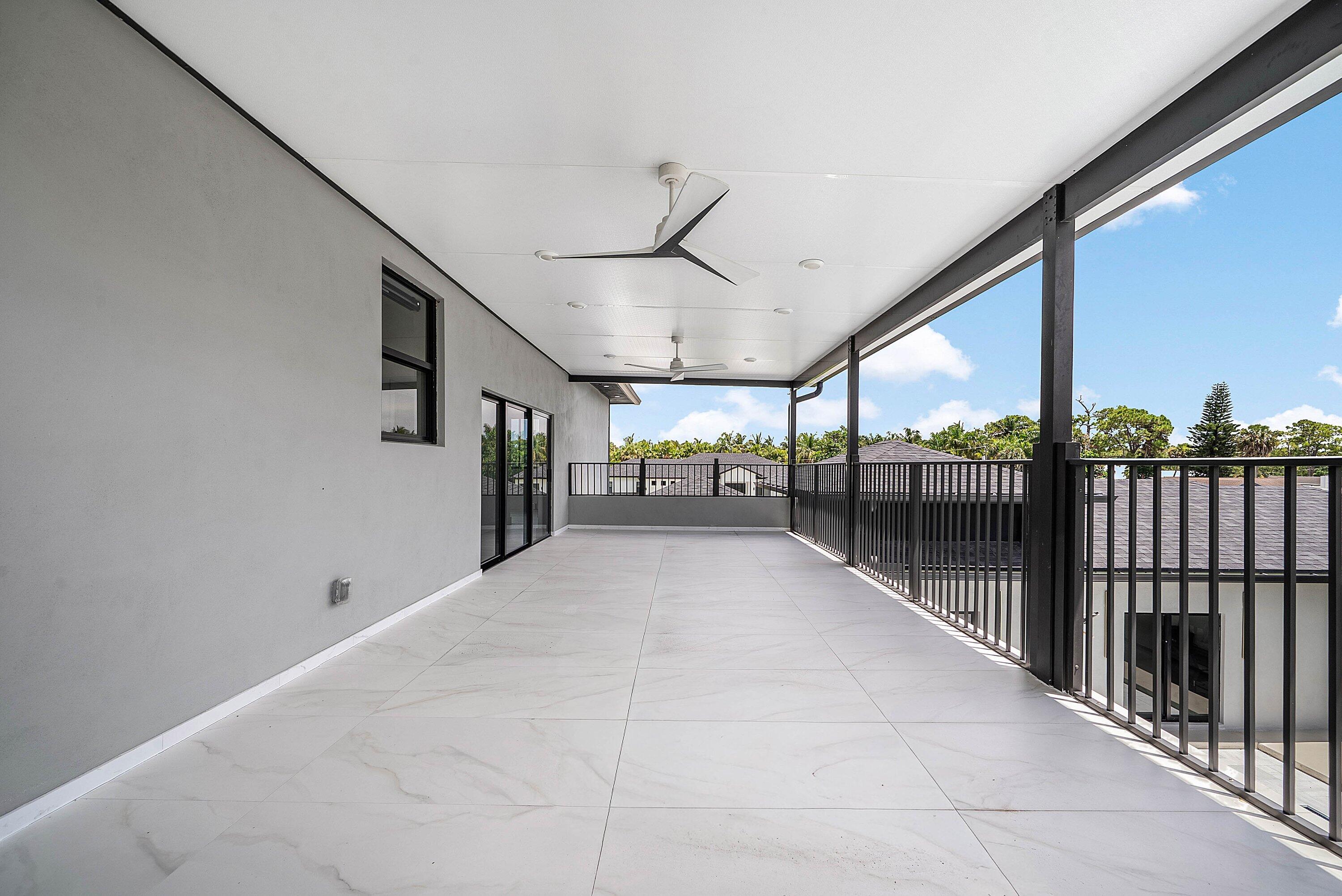 641 Marshall Road West Palm Beach, FL 33413 - Photo 33 of 57 Balcony