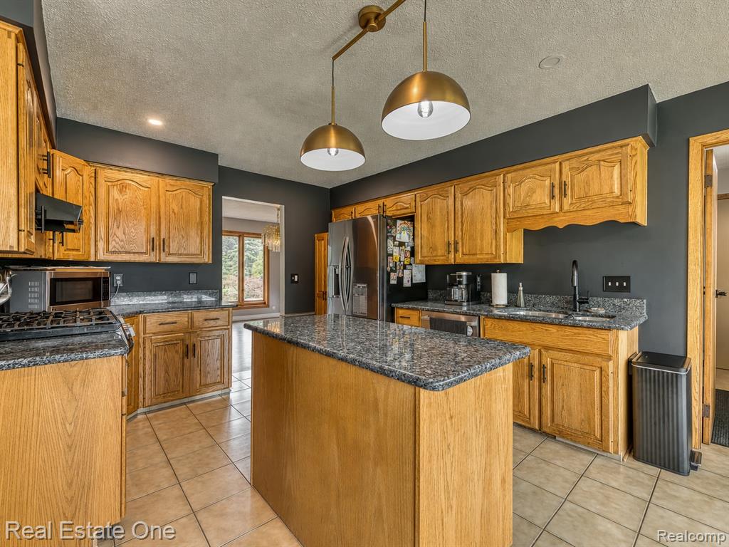 3311 North Custer Road Monroe, MI 48162 - Photo 13 of 32 Gallery Image 13