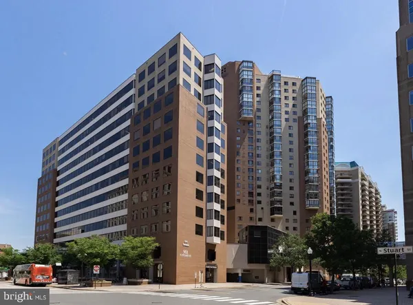 $2,299 | 900 North Stafford Street, Unit 1901, Arlington, VA 22203