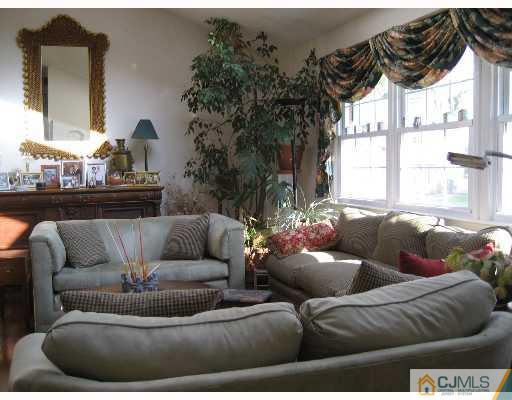 5 Griggs Road Cranbury, NJ 08512 - Photo 2 of 3