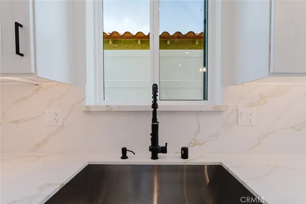 $3,500 | 6327 Ranchito Avenue, Van Nuys, CA 91401