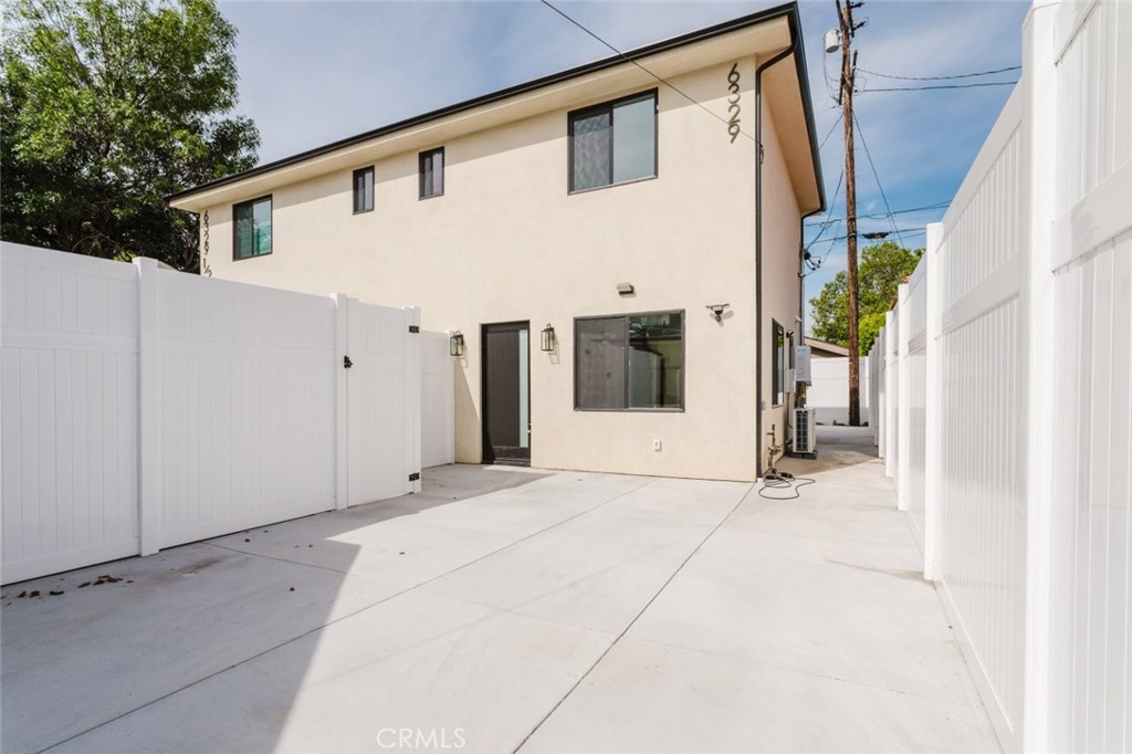 6329 Ranchito Avenue Van Nuys, CA 91401 - Photo 2 of 31