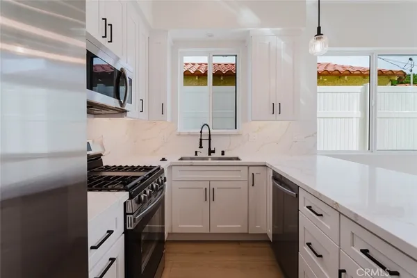 $3,500 | 6327 Ranchito Avenue, Van Nuys, CA 91401