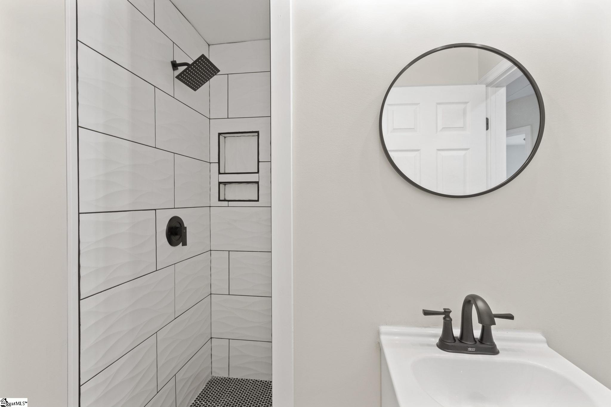 16 Foxhall Road Greenville, SC 29605 - Photo 22 of 25