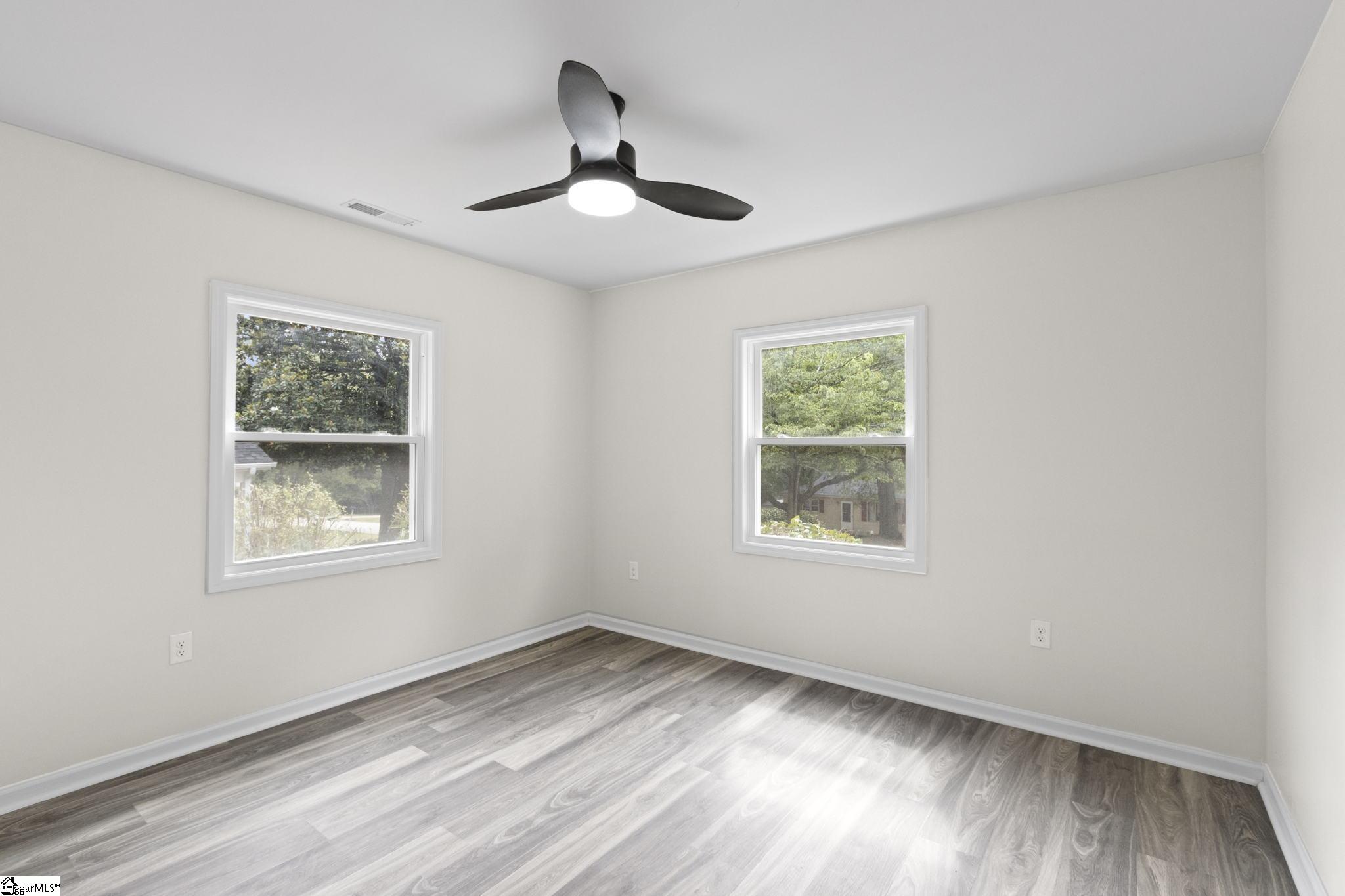 16 Foxhall Road Greenville, SC 29605 - Photo 23 of 25