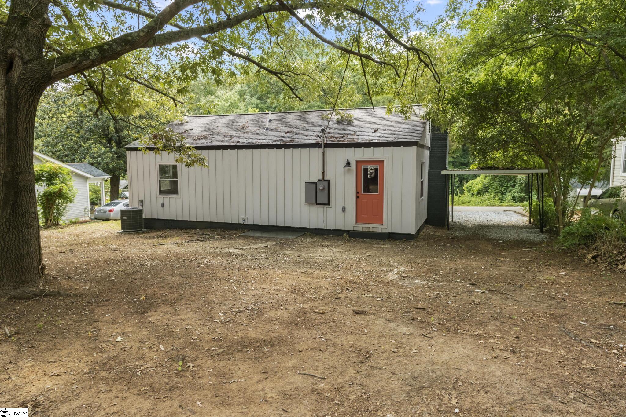 16 Foxhall Road Greenville, SC 29605 - Photo 5 of 25