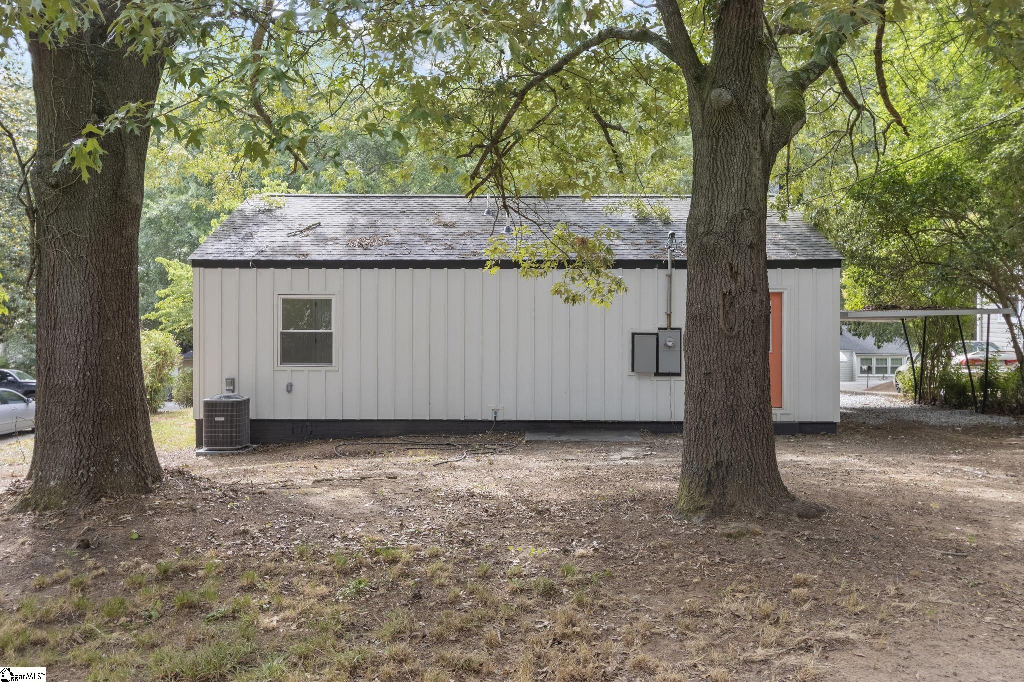 16 Foxhall Road Greenville, SC 29605 - Photo 6 of 25