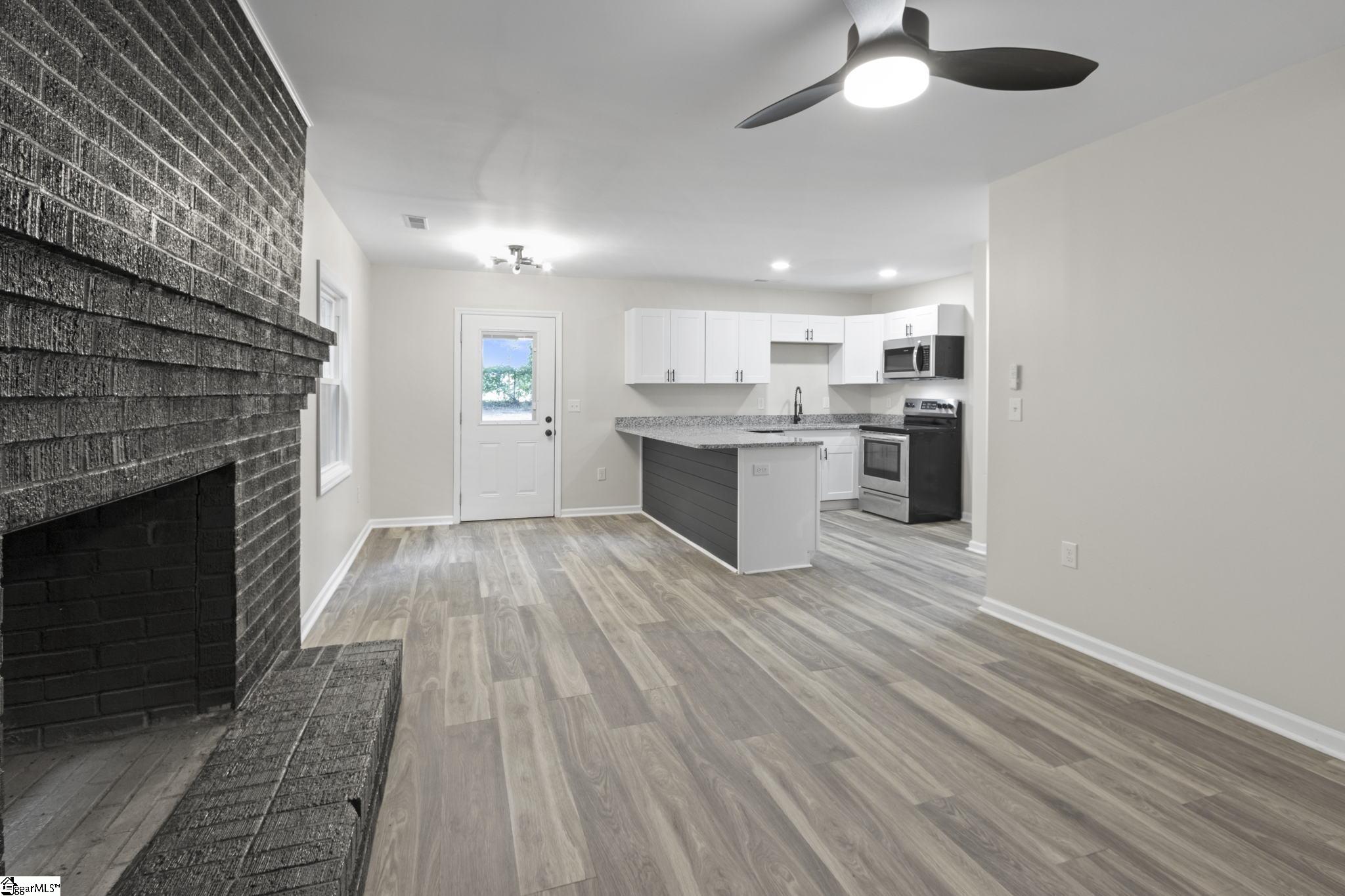 16 Foxhall Road Greenville, SC 29605 - Photo 9 of 25