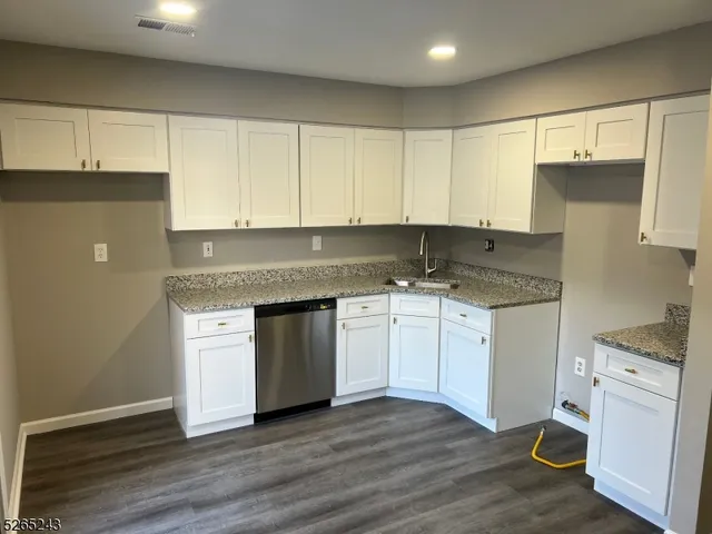 $3,100 | 23 Nottingham Way, Somerset, NJ 08873