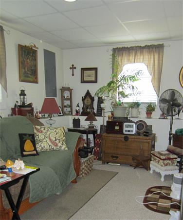 27 Roma Street Bristol, RI 02809 - Photo 10 of 13