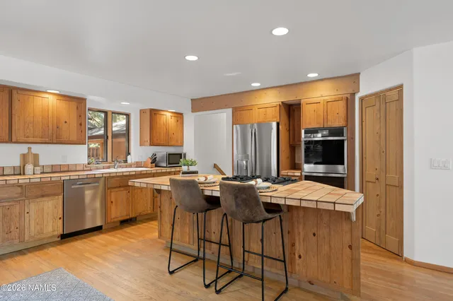 $1,250,000 | 1400 North Edgewood Street, Flagstaff, AZ 86004