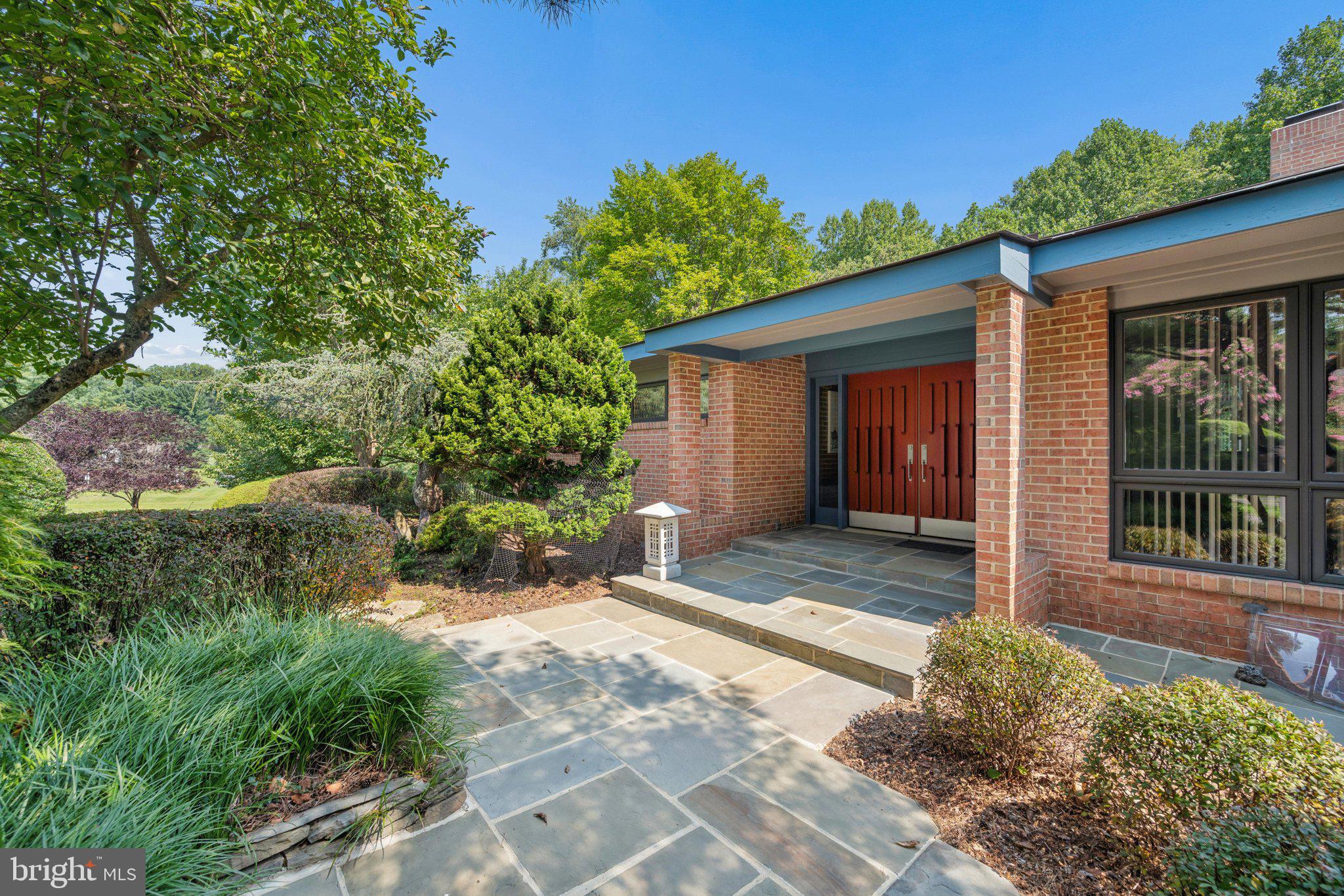 17026 Barn Ridge Drive Silver Spring, MD 20906 - Photo 12 of 90 STUNNING ARCHITECTURE