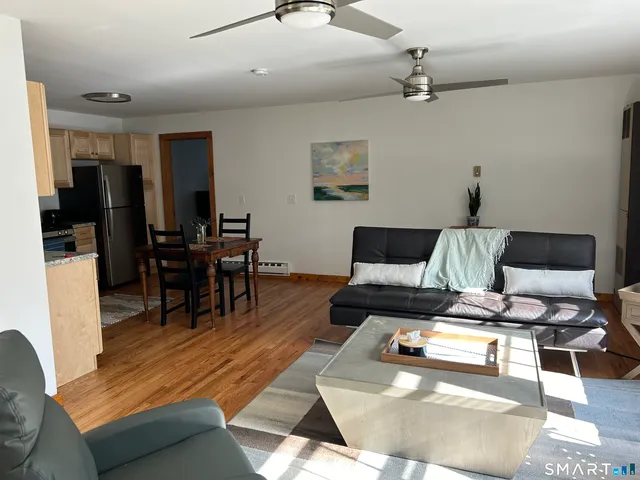 $2,000 | 28 Sugar Street, Unit B, Newtown, CT 06470