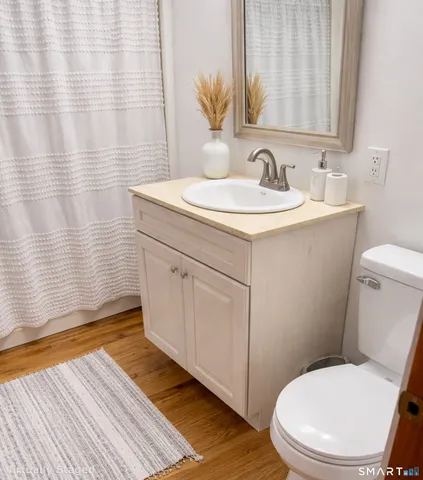 $2,000 | 28 Sugar Street, Unit B, Newtown, CT 06470