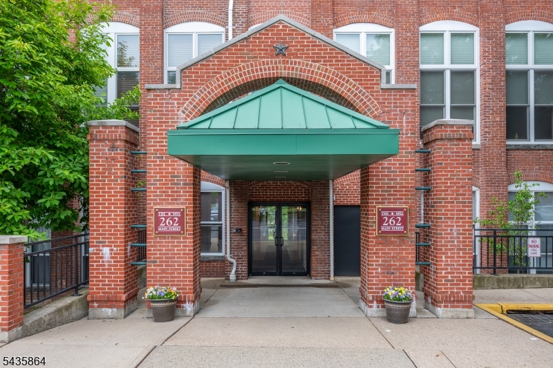 262 Main Street, Unit 204 Little Falls, NJ 07424 - Photo 2 of 23
