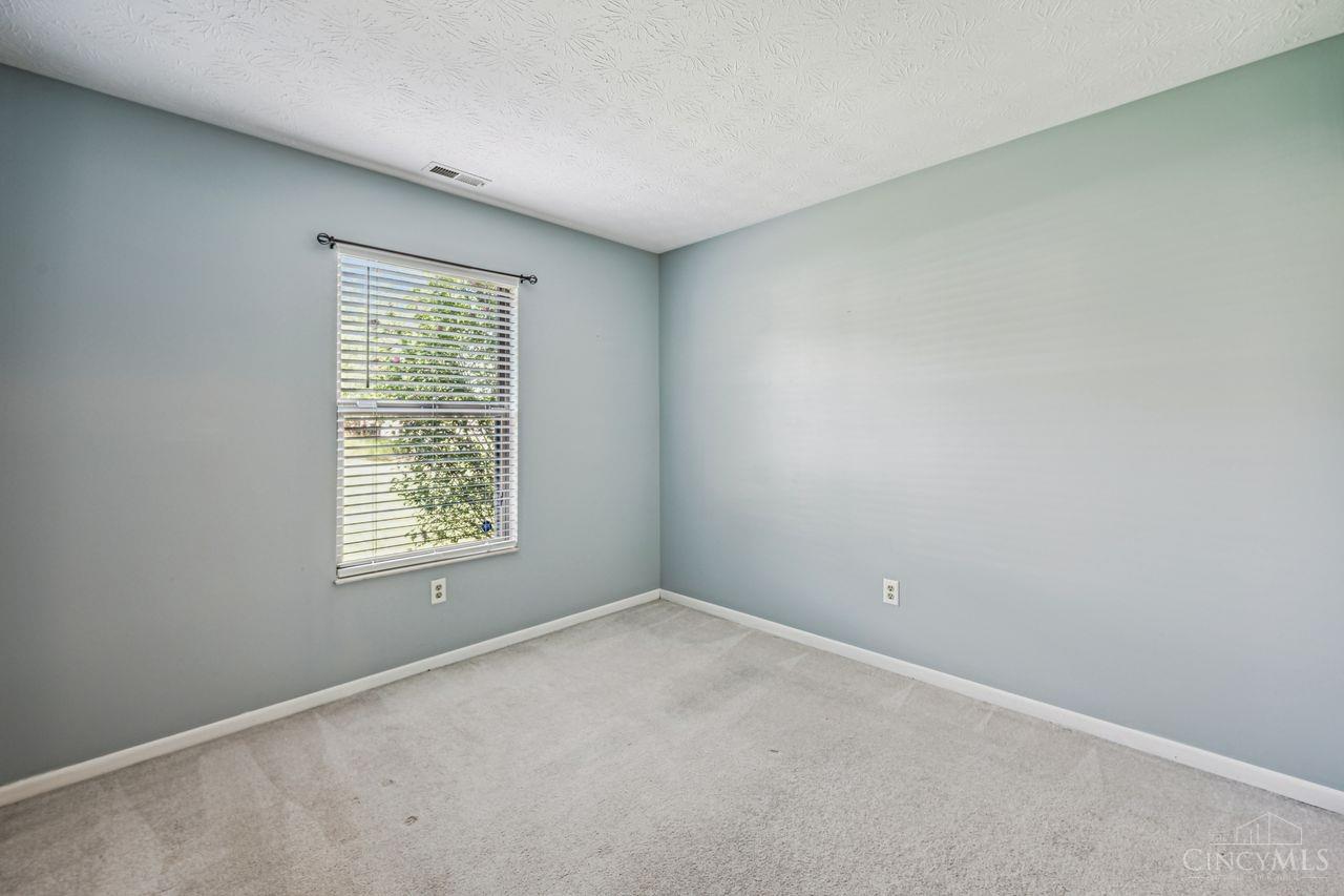1202 Nottingham Road Amelia, OH 45102 - Photo 18 of 36 Gallery Image 18
