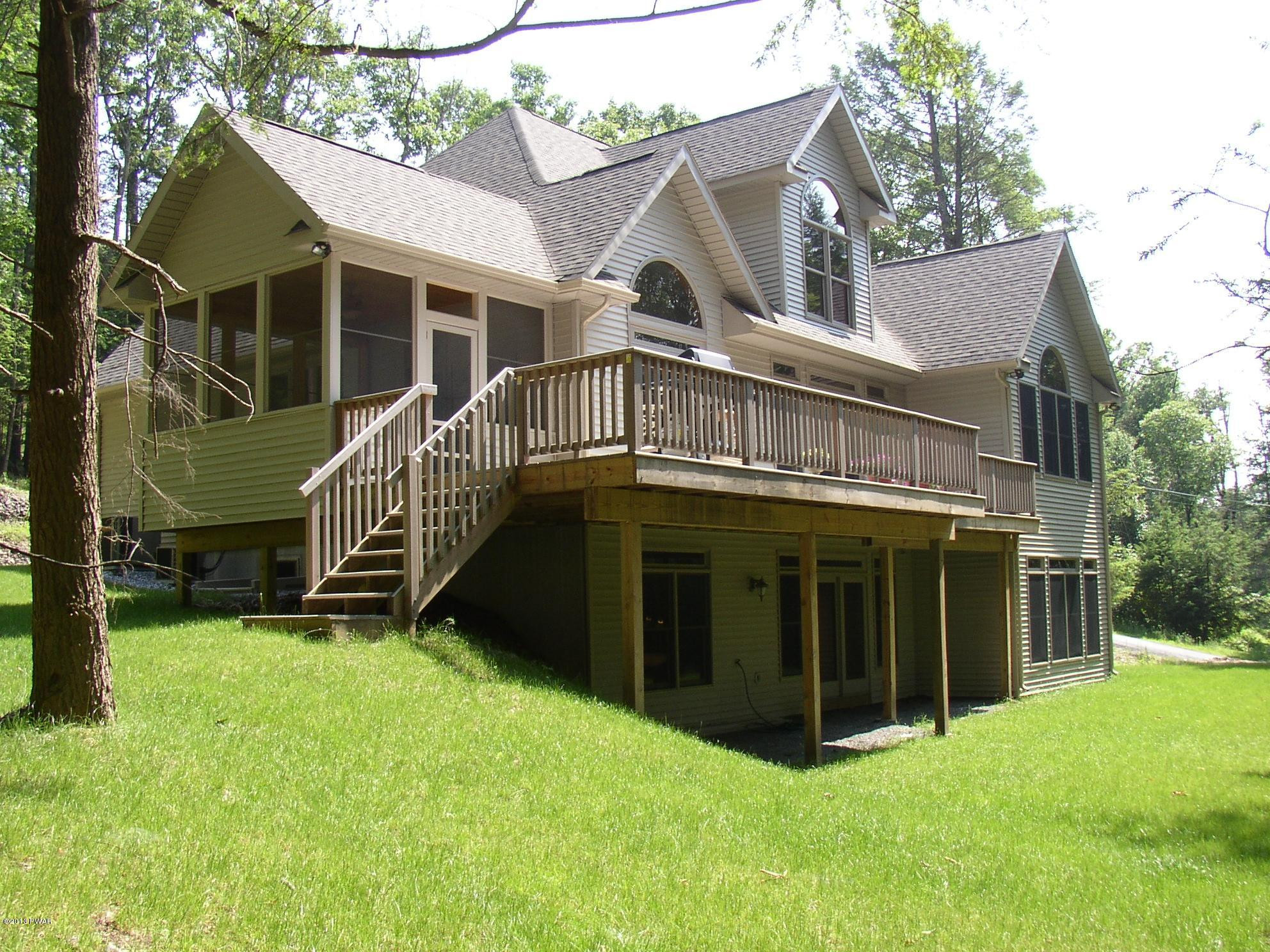 129 Mill Ridge Drive Milford, PA 18337 - Photo 1 of 35