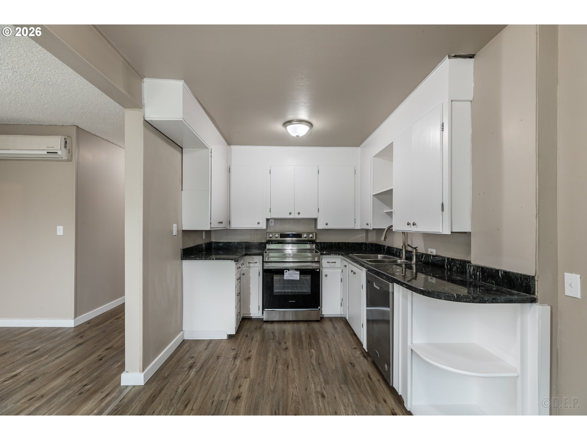 420 East D Street Rainier, OR 97048 - Photo 6 of 19 Kitchen