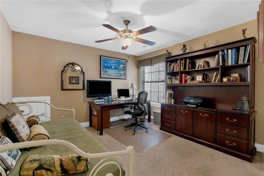 35 Port Tack Road Salem, SC 29676 - Photo 23 of 44 Third bedroom (currently used as office with a day