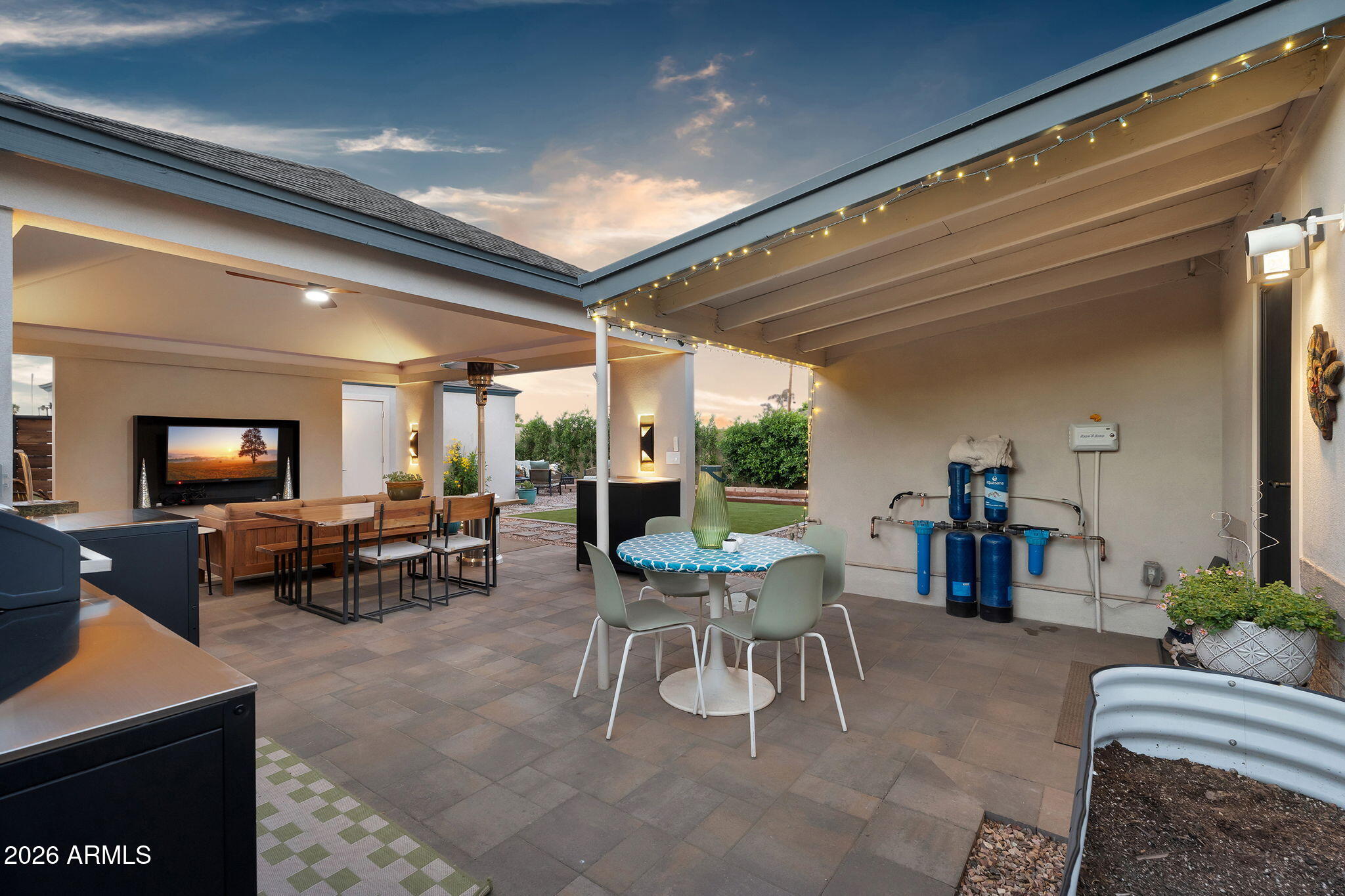 938 West Portland Street Phoenix, AZ 85007 - Photo 42 of 60 twilight patio 938 W Portland