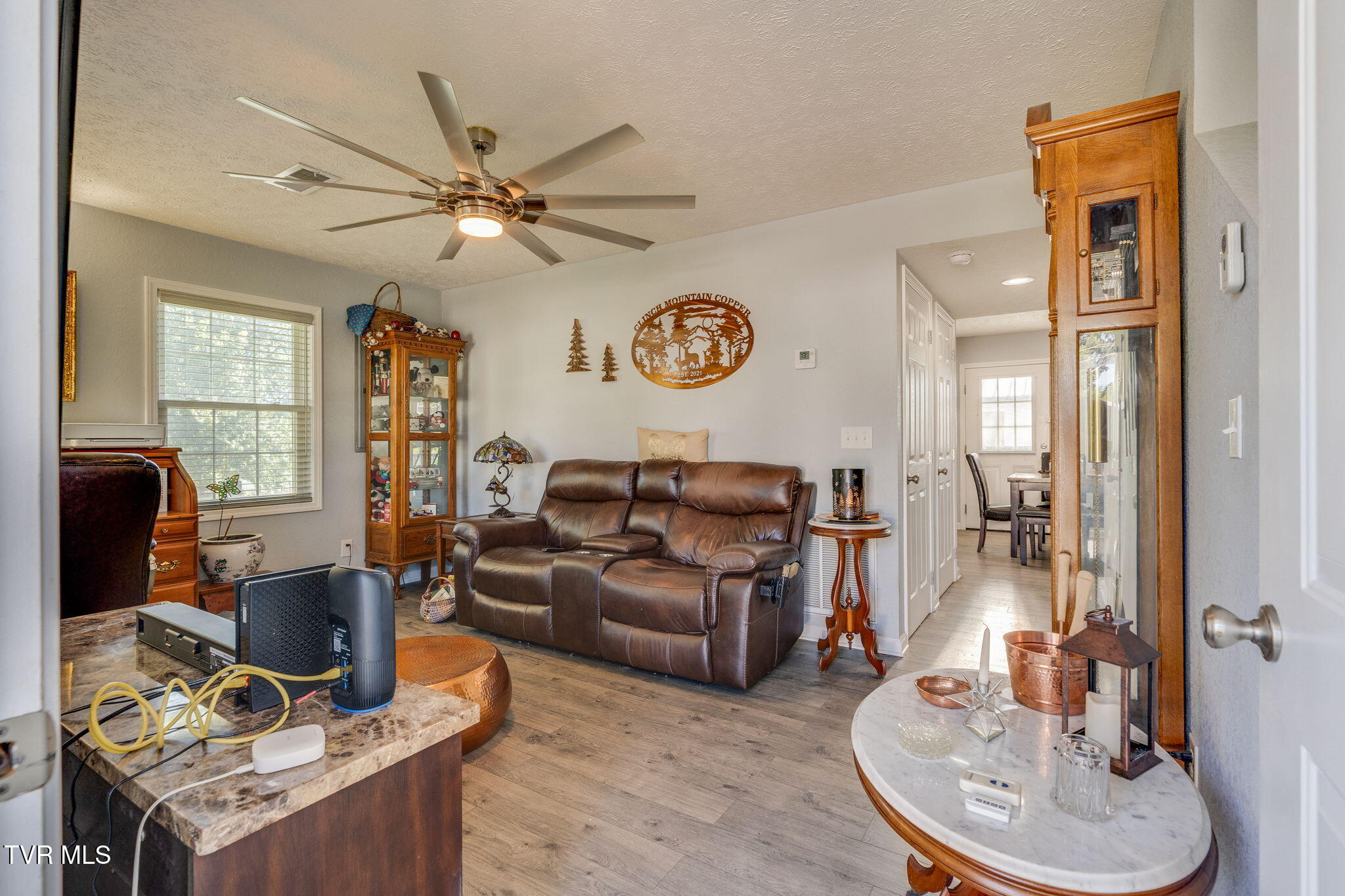 702 Riverside Avenue Kingsport, TN 37660 - Photo 4 of 30 004