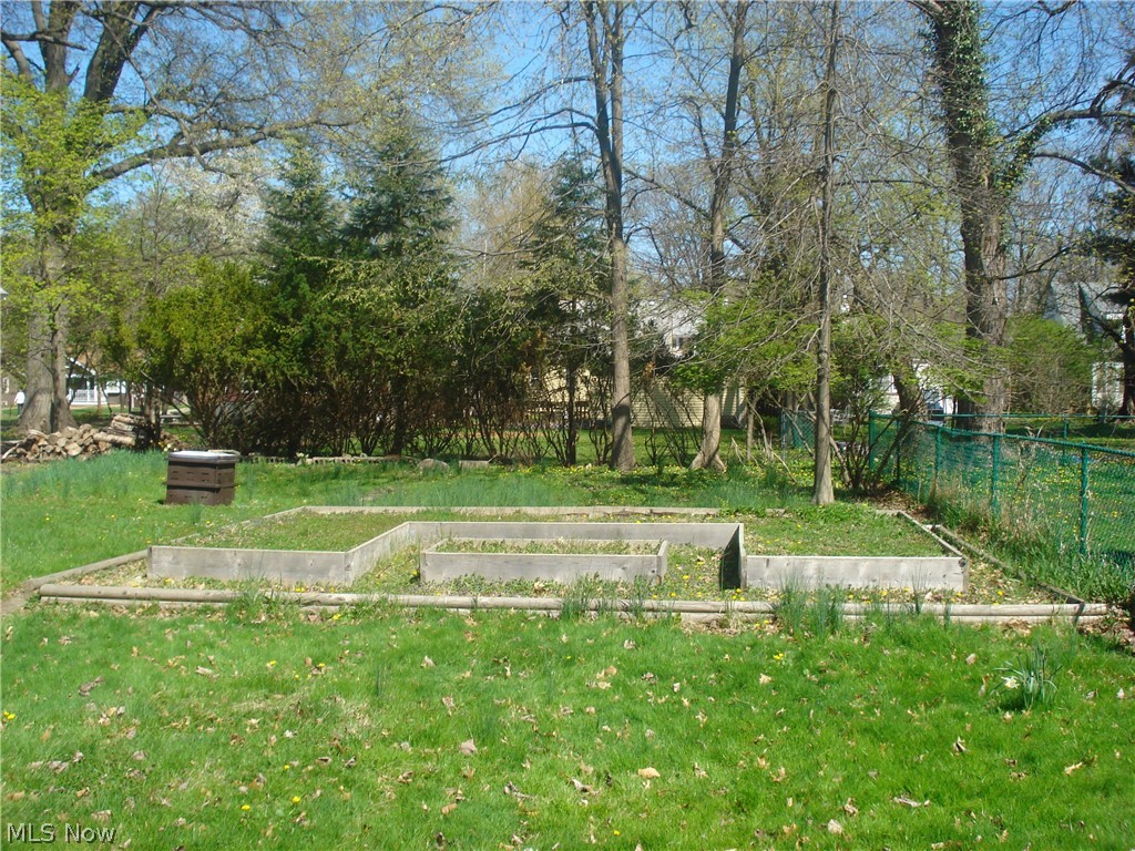 4509 East Berwald Road Cleveland, OH 44121 - Photo 13 of 25 Gallery Image 13