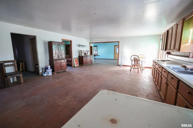 $729,000 | 878 East 450th Street, Plymouth, IL 62367