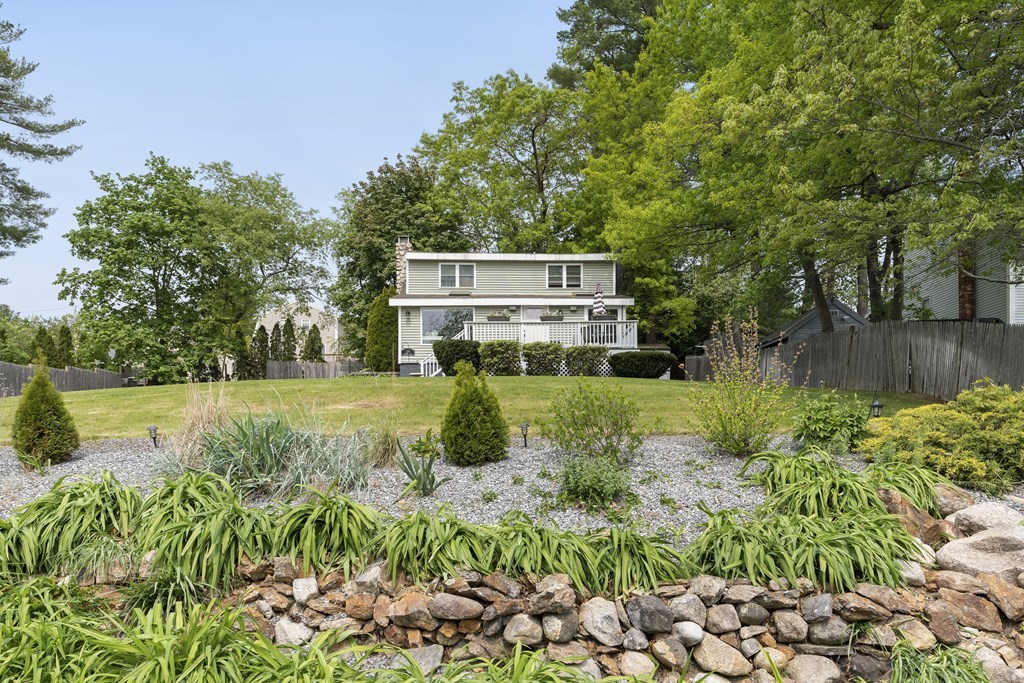 29 Riveredge Road North Billerica, MA 01862 - Photo 17 of 19 Gallery Image 17