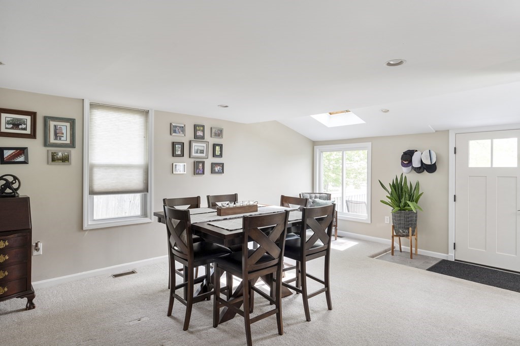 29 Riveredge Road North Billerica, MA 01862 - Photo 8 of 19 Gallery Image 8