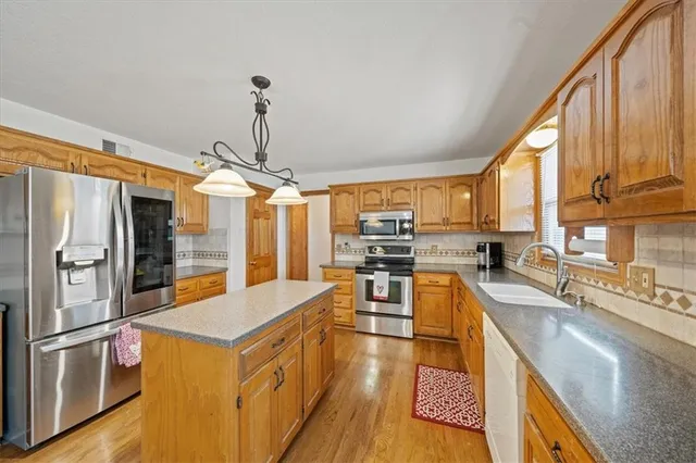 $450,000 | 1383 South Hunter Drive, Olathe, KS 66062