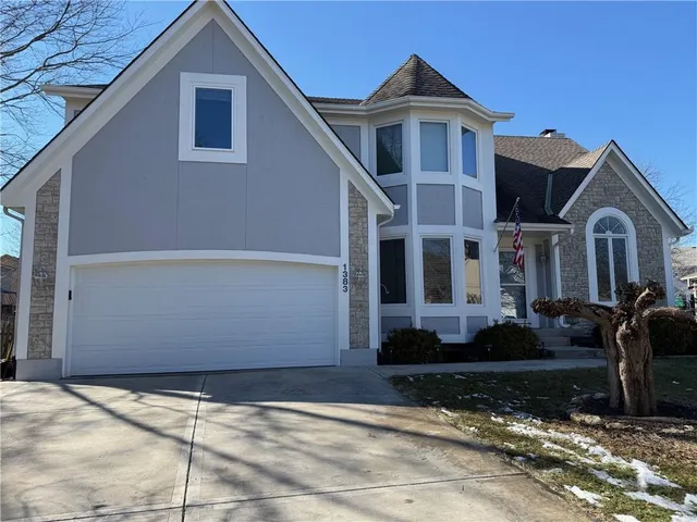 $450,000 | 1383 South Hunter Drive, Olathe, KS 66062