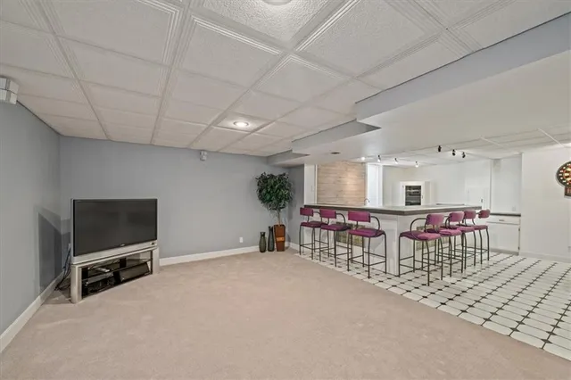 $450,000 | 1383 South Hunter Drive, Olathe, KS 66062