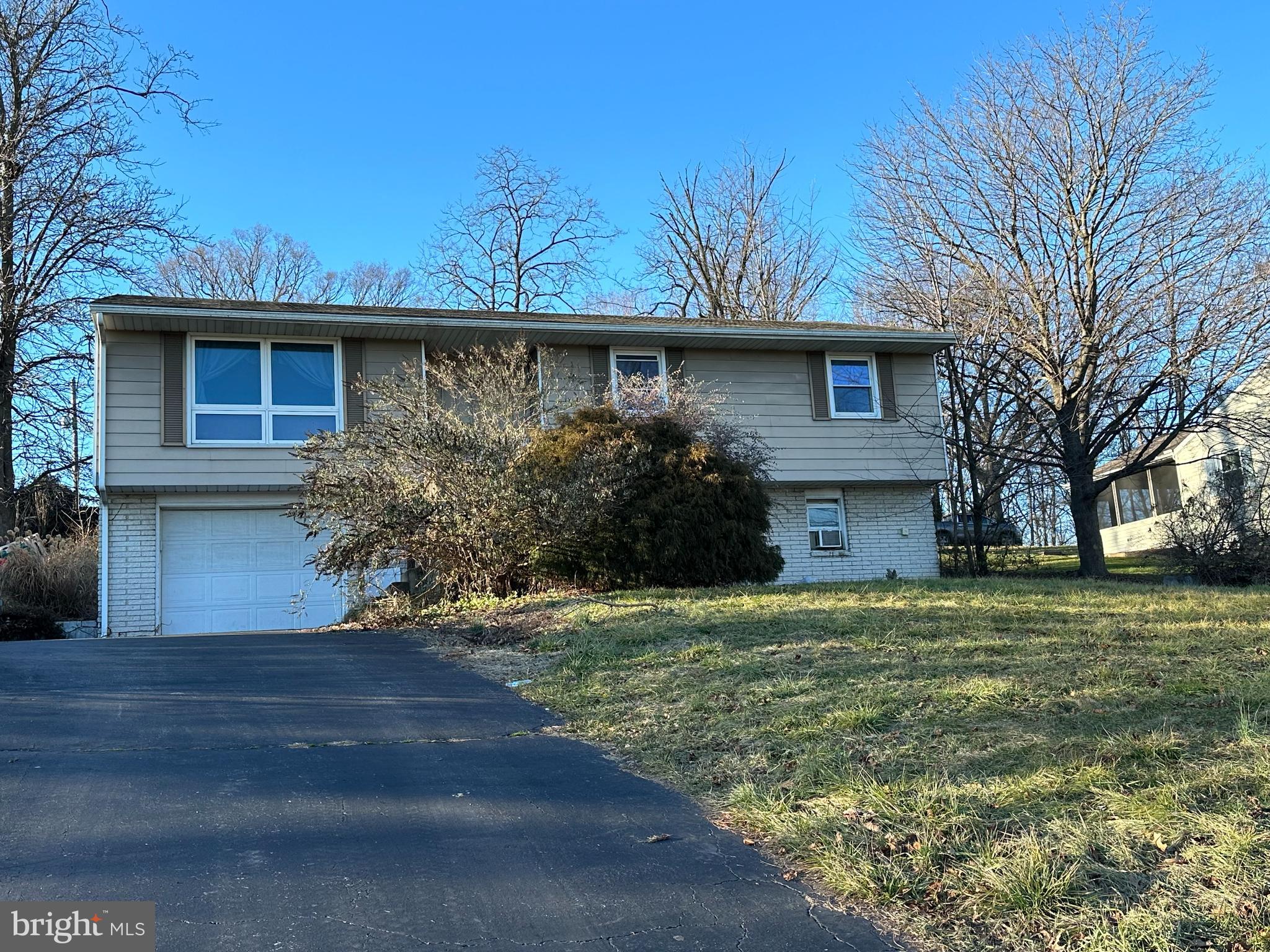 855 Cloverleaf Road Elizabethtown, PA 17022 - Photo 1 of 1 Gallery Image 1