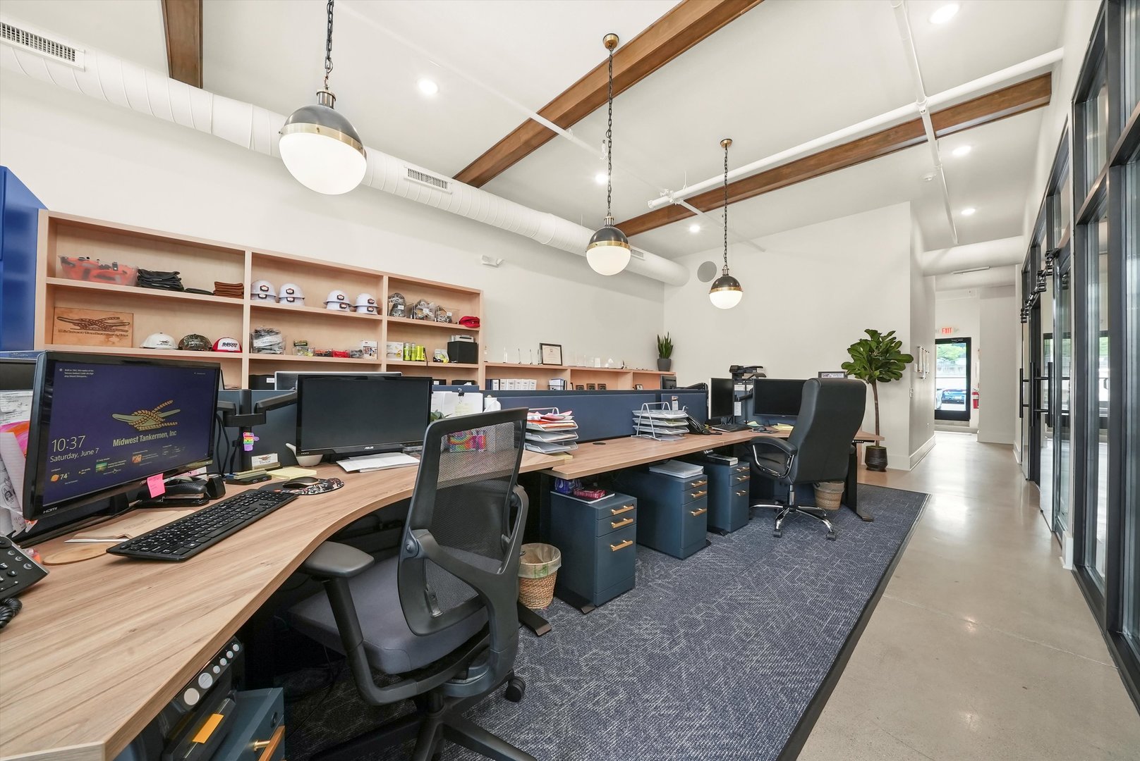 1016 South State Street Lockport, IL 60441 - Photo 13 of 67 a dining room with furniture and a flat screen tv