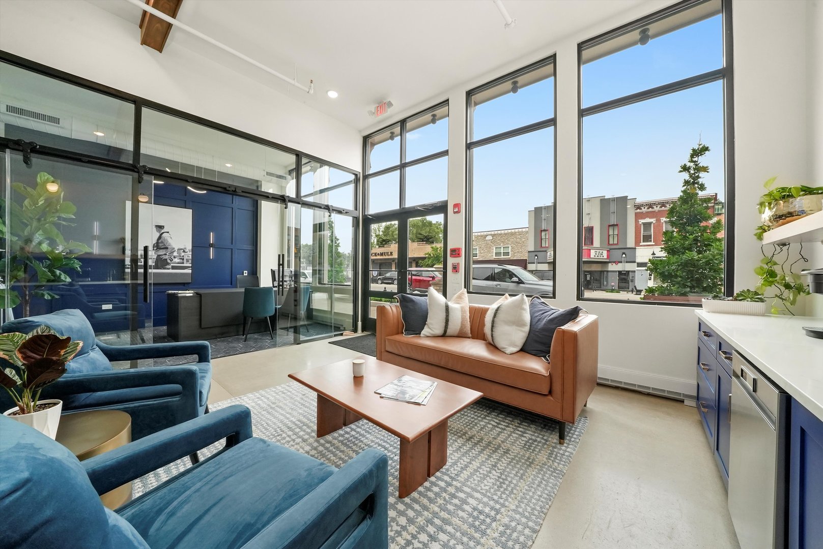 1016 South State Street Lockport, IL 60441 - Photo 26 of 67 a living room with furniture city view and large windows