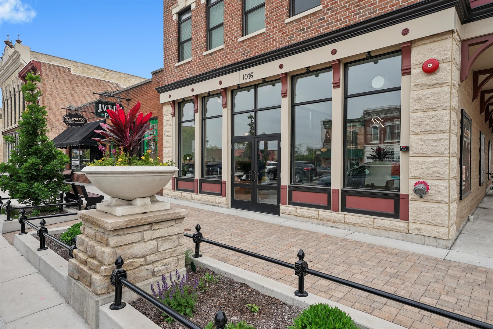 1016 South State Street Lockport, IL 60441 - Photo 65 of 67 a view of a chairs and table in the backyard of the house