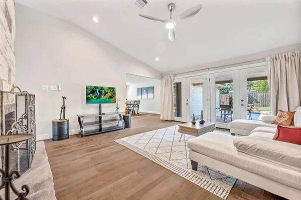 $3,995 | 3151 Kinkaid Drive, Dallas, TX 75220